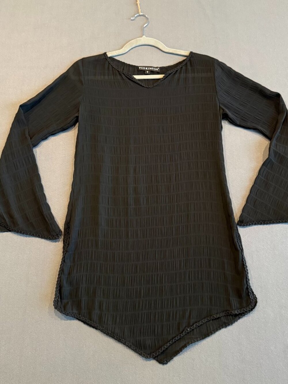 Ted Kenton Gothic Black Sheer Bell Sleeve Tunic Blouse Pointed Hem Size 7